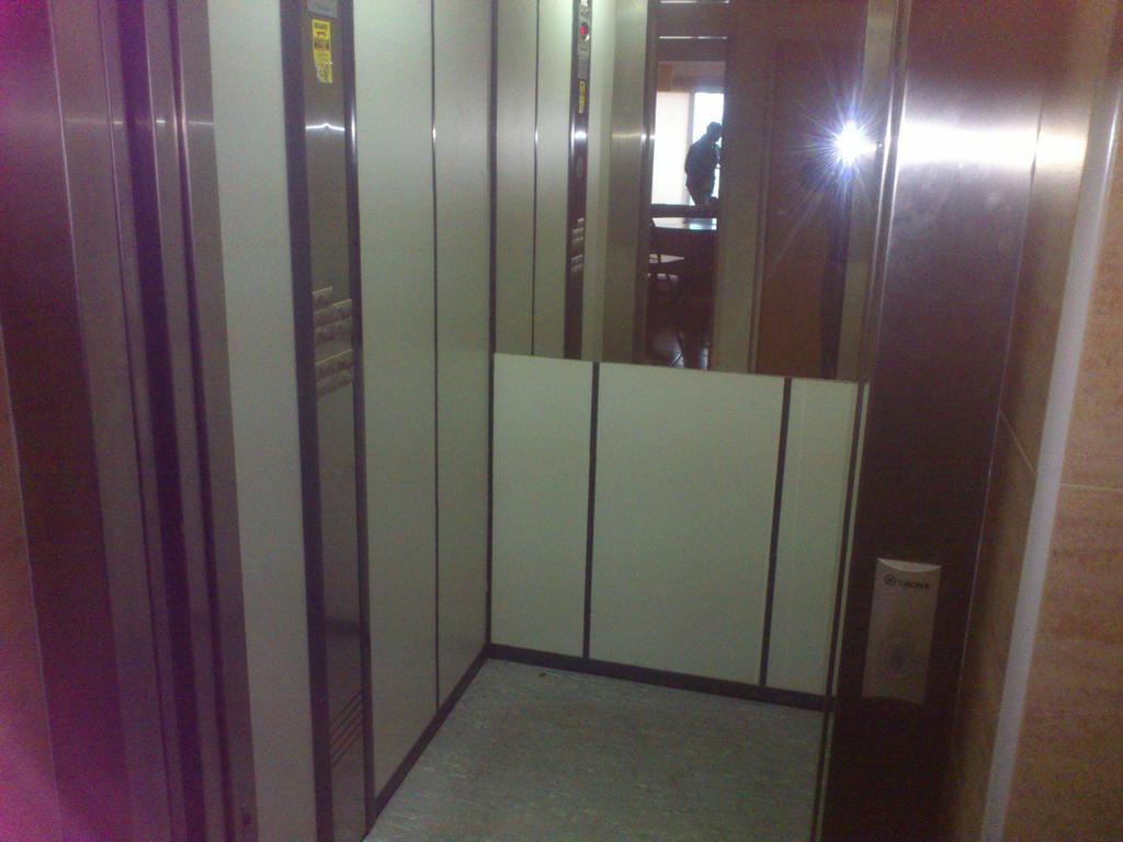Carisa Olympic Court Apartment Ларнака Стая снимка